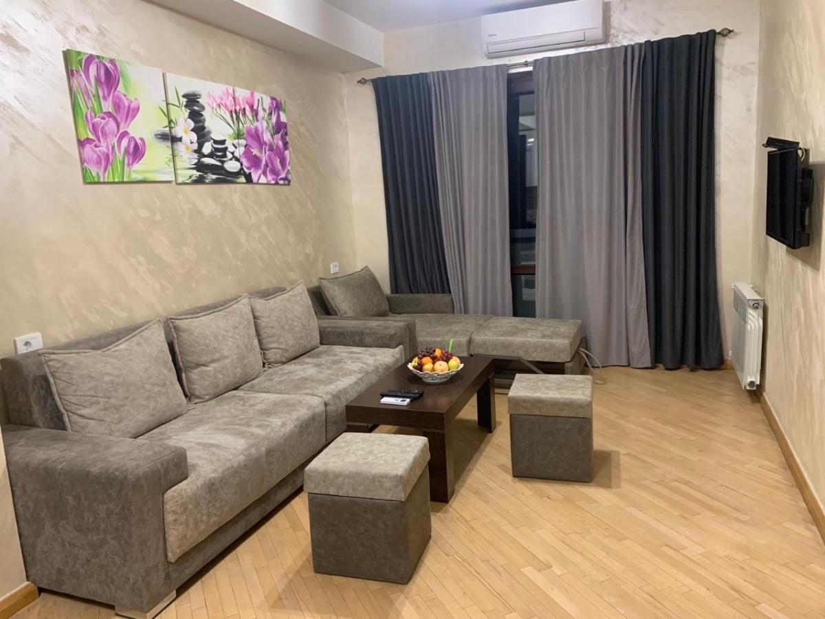 Comfortable Apartment In Center Γιερεβάν Εξωτερικό φωτογραφία